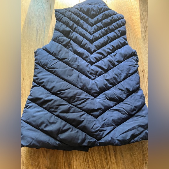 Gap navy vest, size xs - Picture 2 of 3